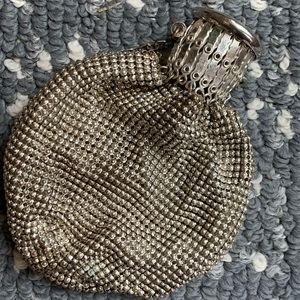 VINTAGE 1920s Whiting & Davis Metal Mesh Accordion Gate Top Evening Bag